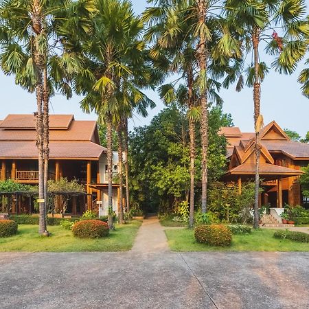 Vanasin Residence Tak Luaran gambar
